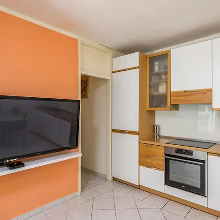 Apartment Neve St