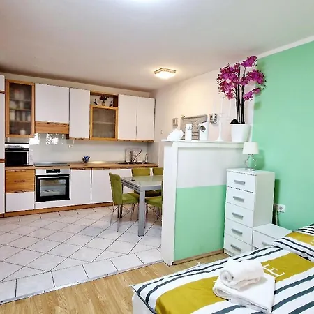 Apartment Neve St *