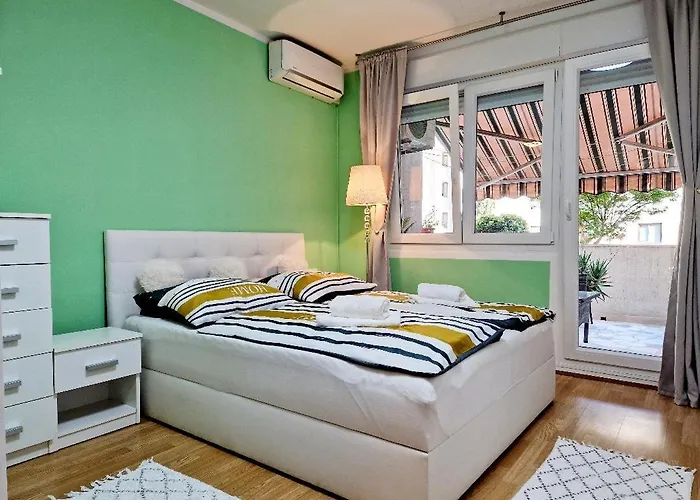 Neve St Apartamento *